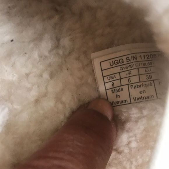 UGG’s - Picture 6 of 6